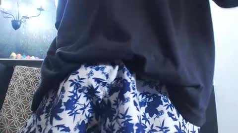 noah_sokolov online show from February 10, 4:33 pm