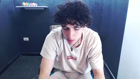 noah_sokolov online show from February 11, 5:29 pm