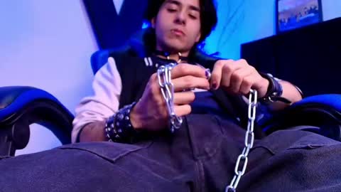 noah_starks online show from May 5, 3:36 am