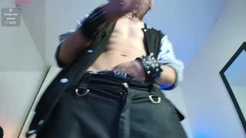 noah_starks online show from May 12, 6:16 pm