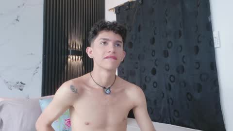 noah tyler  online show from May 21, 7:10 pm