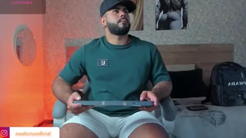 Noah online show from October 10, 7:57 pm