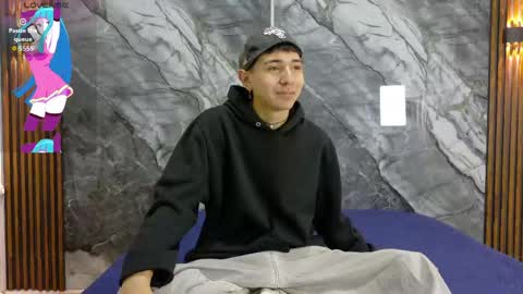 Snapshot of noahwalker__ chatting on June 8, 11:10 am online show from June 8, 11:10 am