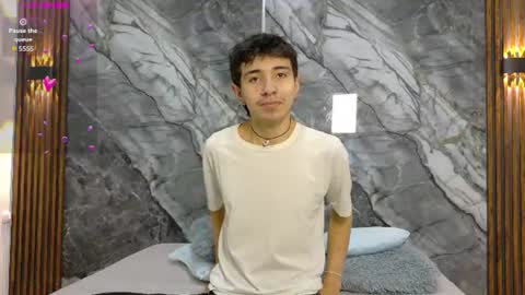 Snapshot of noahwalker__ chatting on July 2, 11:05 am online show from July 2, 11:05 am