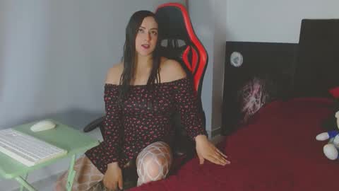 Noamartin online show from March 12, 12:50 am