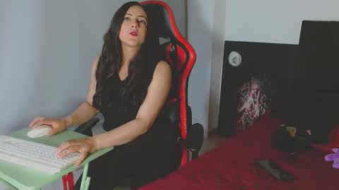 Noamartin online show from March 13, 1:45 am