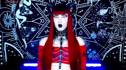 Snapshot of noamy_666 chatting on October 14, 2:34 am caroline online show from October 14, 2:34 am