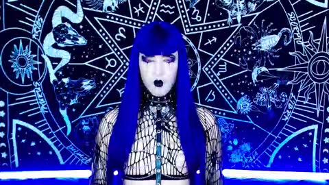 caroline online show from December 3, 1:13 am