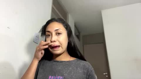 Snapshot of noeink chatting on March 14, 5:35 am noeink online show from March 14, 5:35 am