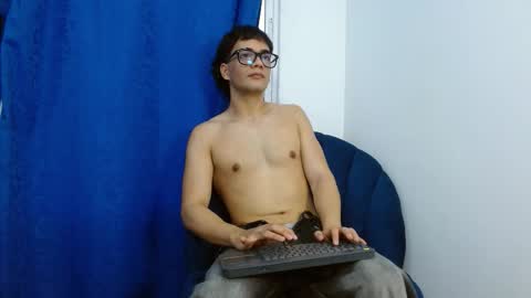 Snapshot of noel_daven chatting on October 3, 8:39 pm noel_daven online show from October 3, 8:39 pm