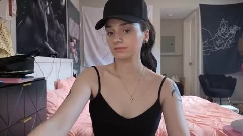 Noelle online show from June 5, 4:24 pm