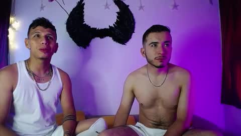 noha_and_iam1 online show from February 5, 11:37 am