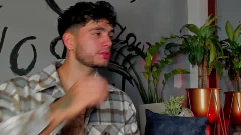 kevin online show from March 3, 1:42 am