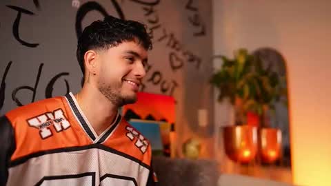 kevin online show from November 15, 5:31 pm