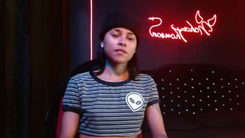 Noha Thomson online show from May 8, 9:53 pm