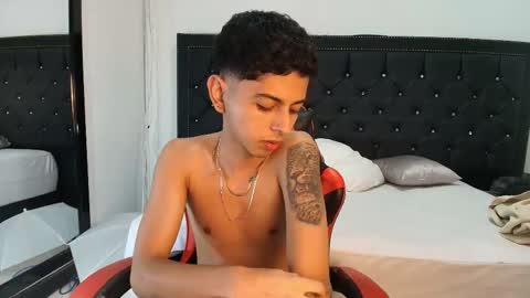 Snapshot of nohadrake chatting on March 21, 8:19 am Noha Drake online show from March 21, 8:19 am