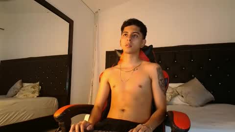 Snapshot of nohadrake chatting on March 26, 3:45 am Noha Drake online show from March 26, 3:45 am