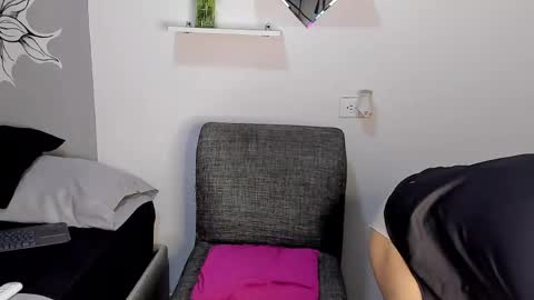 Im Nolan  online show from May 5, 1:57 am