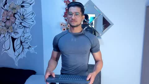 Im Nolan  online show from May 21, 1:45 am