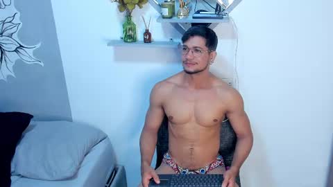 Im Nolan  online show from July 2, 11:55 pm