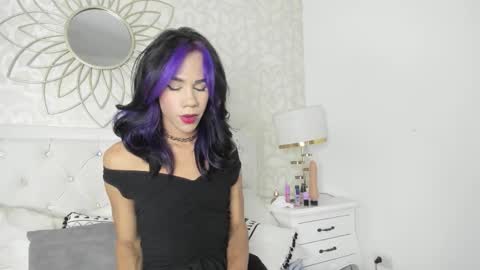 Snapshot of nomi_lu chatting on February 9, 3:32 am nomi lu online show from February 9, 3:32 am