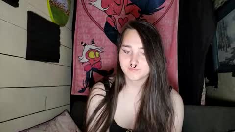 nonbinarybeauty20 online show from May 20, 8:42 am