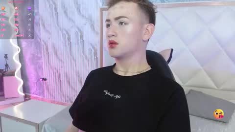 nooah_tay online show from January 14, 3:23 am