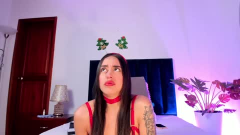 Nora Da Silva online show from December 20, 4:20 am