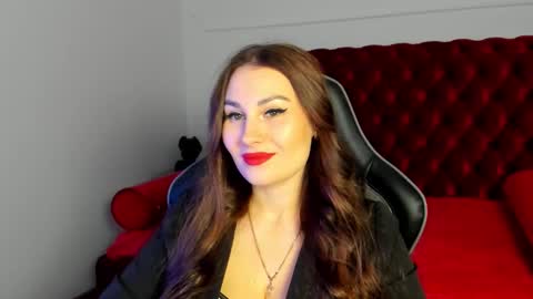 NoraFoxes online show from February 4, 5:24 am