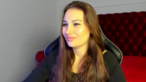 NoraFoxes online show from February 6, 5:23 am