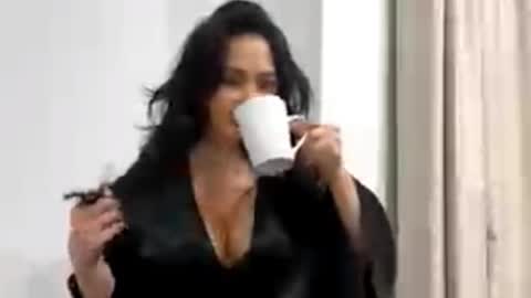 Ariana online show from April 3, 6:39 pm