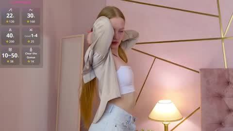 Nora online show from April 3, 5:38 am