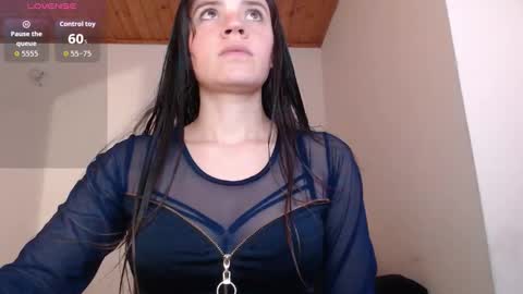 Snapshot of noreen_ chatting on November 19, 8:09 pm noreen_ online show from November 19, 8:09 pm