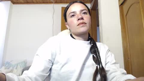 Snapshot of noreen_ chatting on February 23, 9:12 pm noreen_ online show from February 23, 9:12 pm