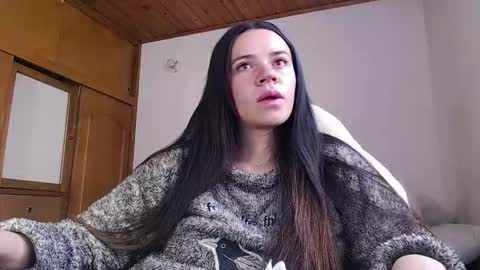 Snapshot of noreen_ chatting on March 15, 1:50 pm noreen_ online show from March 15, 1:50 pm