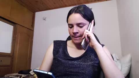 Snapshot of noreen_ chatting on March 19, 7:51 pm noreen_ online show from March 19, 7:51 pm