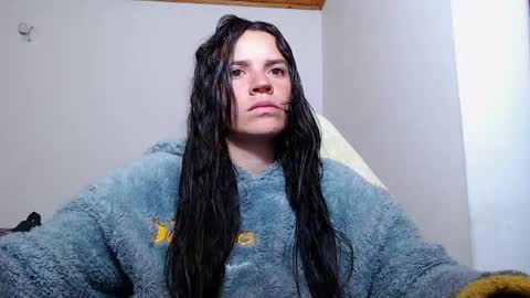 Snapshot of noreen_ chatting on March 30, 10:44 pm noreen_ online show from March 30, 10:44 pm