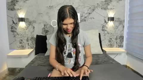 Snapshot of norki_ chatting on May 14, 11:39 am Norki online show from May 14, 11:39 am