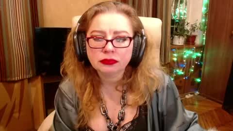miss Tress online show from May 11, 7:55 pm
