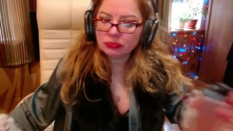 miss Tress online show from May 16, 10:36 am