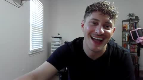 Snapshot of northofsouth_xxx chatting on June 24, 12:26 pm northofsouth_xxx online show from June 24, 12:26 pm
