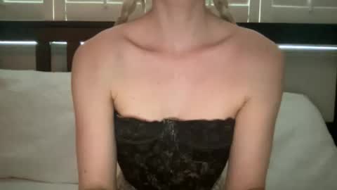 Snapshot of noscandal chatting on November 19, 7:25 pm noscandal online show from November 19, 7:25 pm