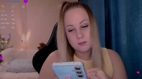 Snapshot of not_nakedcat chatting on March 13, 10:11 am hi glad to chat online show from March 13, 10:11 am