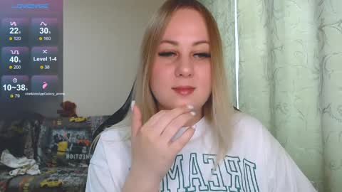 hi glad to chat online show from May 14, 8:21 am