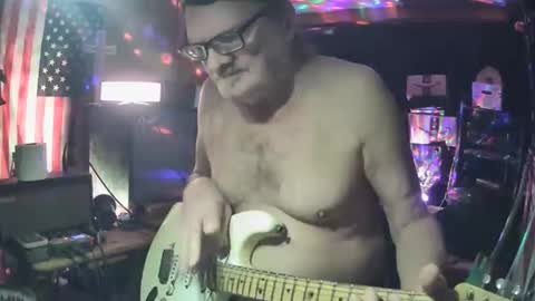 Snapshot of notflamingfart chatting on October 21, 4:35 am notflamingfart online show from October 21, 4:35 am