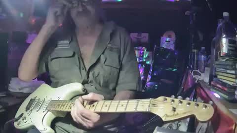 Snapshot of notflamingfart chatting on February 2, 12:31 am notflamingfart online show from February 2, 12:31 am