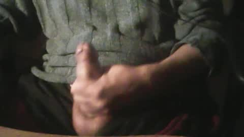 Snapshot of notimportant2know chatting on February 6, 2:33 am I am devoted 2 Kiko online show from February 6, 2:33 am