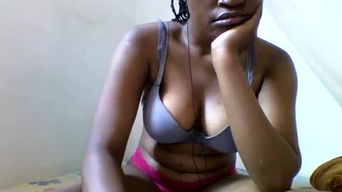 Snapshot of notoy1 chatting on March 1, 12:01 pm notoy1 online show from March 1, 12:01 pm