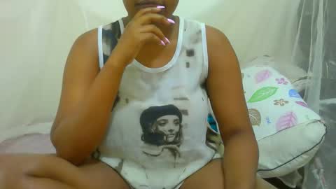 Snapshot of notoy1 chatting on September 21, 12:01 am notoy1 online show from September 21, 12:01 am