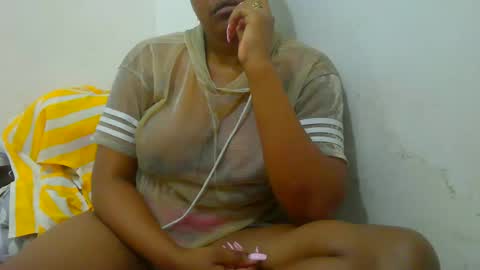 Snapshot of notoy1 chatting on October 10, 6:45 am notoy1 online show from October 10, 6:45 am